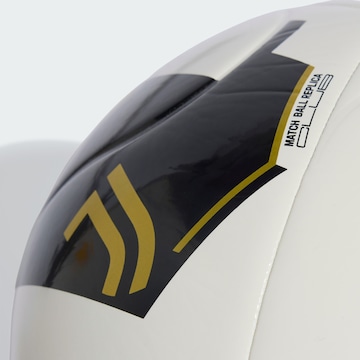 ADIDAS PERFORMANCE - Pelota 'Juventus Turin Home Club' en blanco