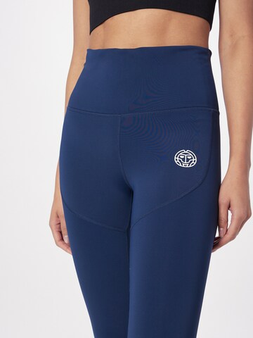 Skinny Pantaloni sportivi di BIDI BADU in blu