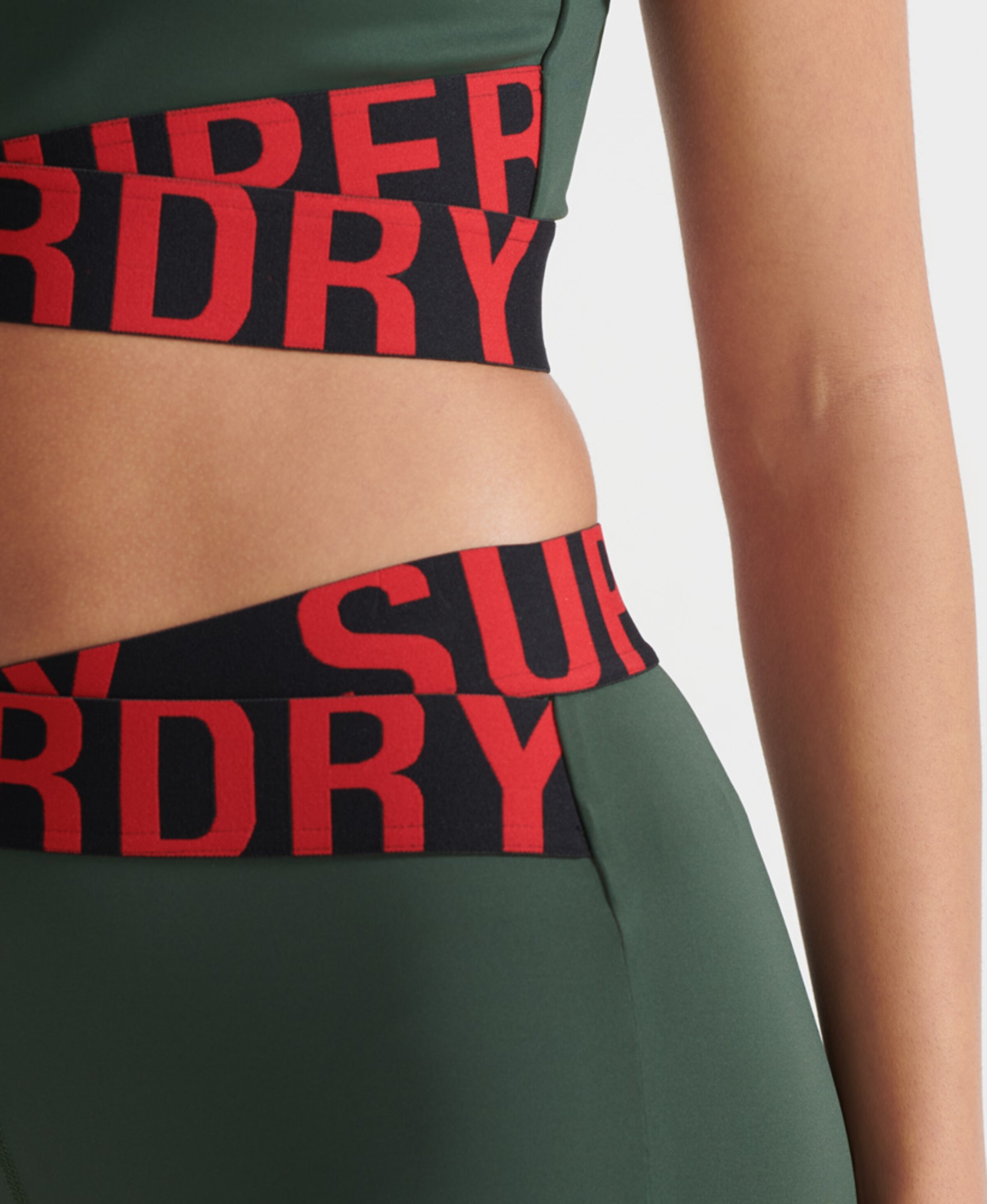 Frauen Sportarten Superdry Sporthose in Oliv - XM55481 Frauen Sportarten Superdry Sporthose in Oliv - XM55481
