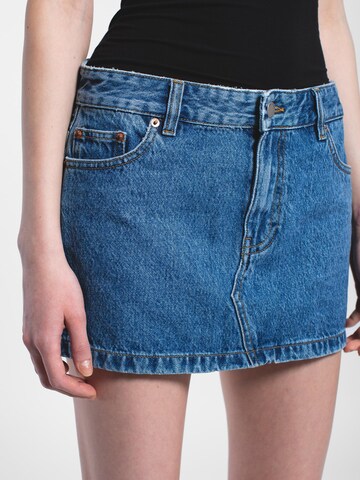 Dr. Denim Rock 'Tiggy'‌‌‌‌‌‌ in Blau