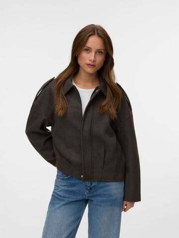 VERO MODA Tussenjas 'VMTAJA' in Bruin: voorkant