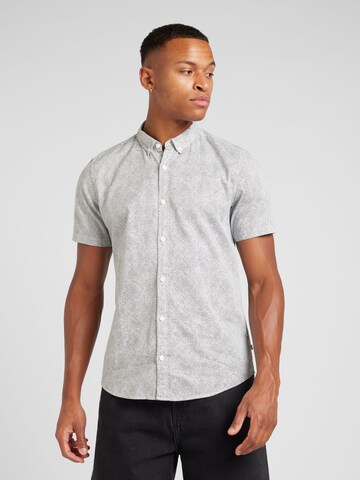 Coupe regular Chemise QS en gris : devant