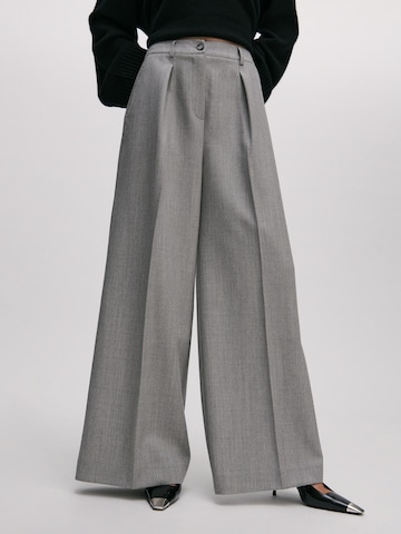 Wide Leg Pantalon 'Line' ABOUT YOU x Marie von Behrens en gris : devant