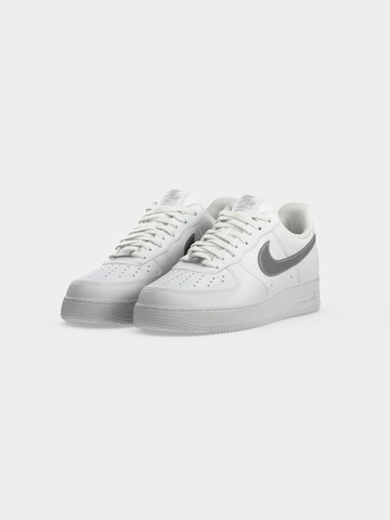 Nike Sportswear Nízke tenisky 'Air Force 1 '07' - Biela