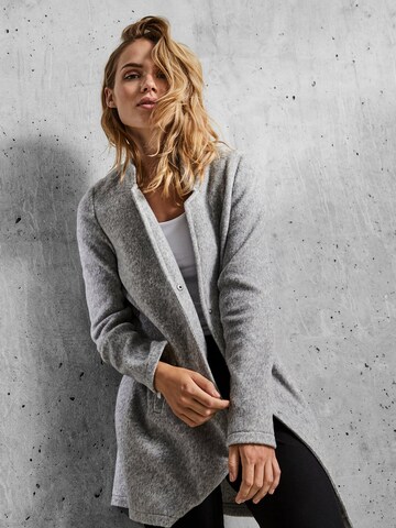 Cappotto di mezza stagione 'Katrine' di VERO MODA in grigio