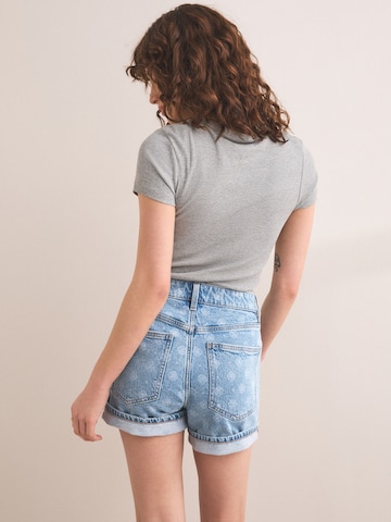 Next Regular Shorts in Blau
