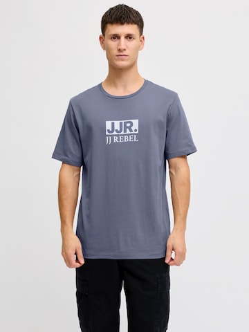 Tricou 'JREBVALDE' de la JJ Rebel pe gri