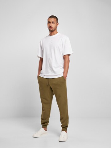 Urban Classics Tapered Pants in Green