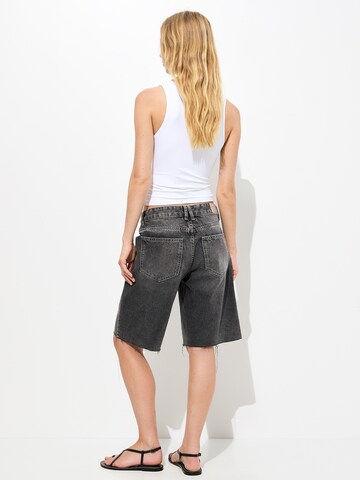 regular Jeans di Pull&Bear in grigio