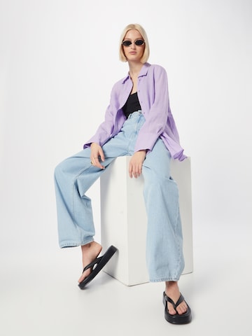 Chemisier 'Lovisa' Gina Tricot en violet