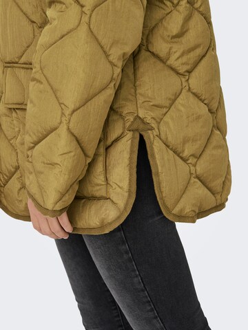 Veste mi-saison 'Adele' ONLY en vert