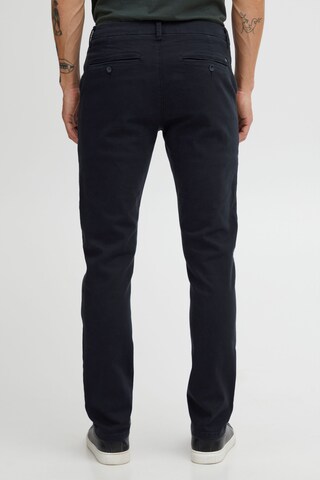 Casual Friday Slimfit Chino 'Phil' in Blauw