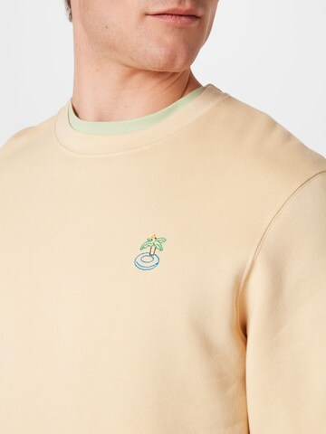 Iriedaily Sweatshirt 'Gummipalme Crew' in Beige