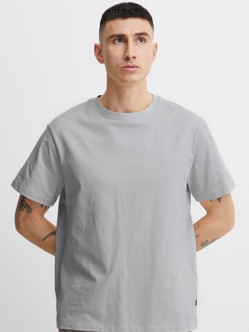 Maglietta 'Cadel' di !Solid in grigio: frontale