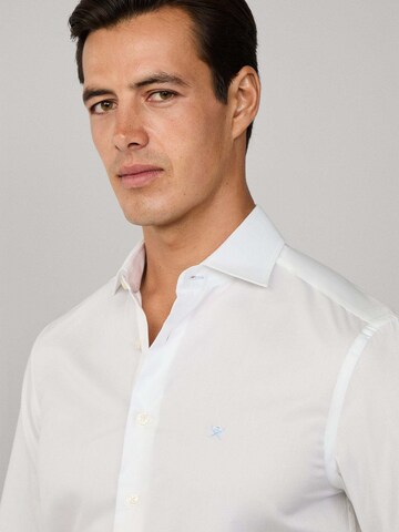 Coupe regular Chemise 'Magic' Hackett London en blanc