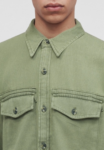 LEVI'S ® Regular Fit Paita 'WALLER' värissä vihreä