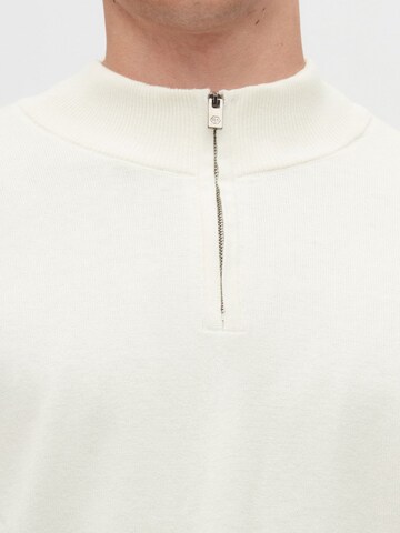 D’S Damat Sweater in White