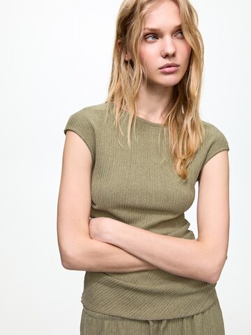 Top di Pull&Bear in verde