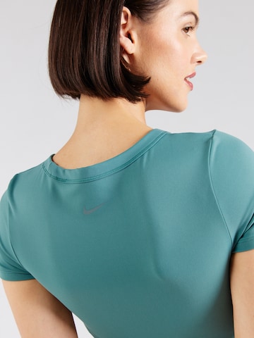 NIKE Funkční tričko 'ONE' – zelená
