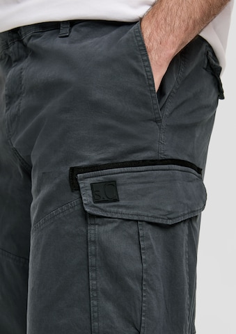 regular Pantaloni cargo di s.Oliver in grigio