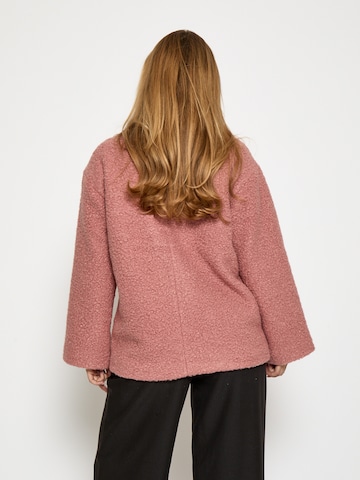 Peppercorn Mantel 'Cynthia' in Pink