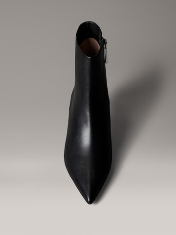 Calvin Klein - Botas de tobillo 'ESS' en negro