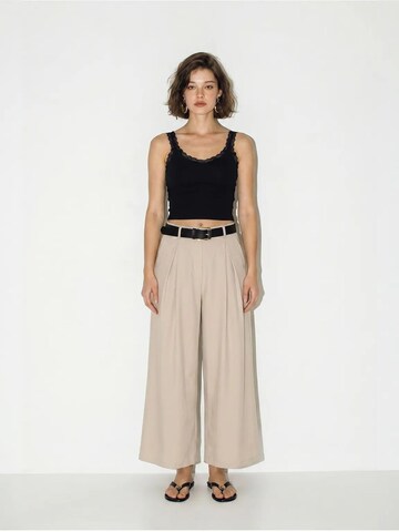 Wide leg Pantaloni di Bianco Lucci in beige