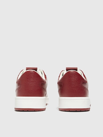 Pull&Bear Sneaker in Rot