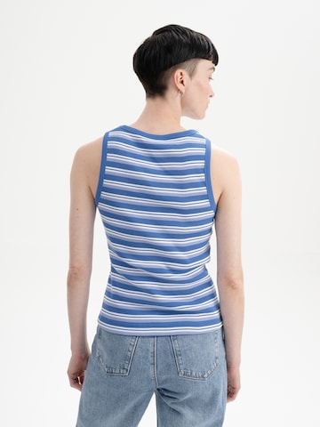 Top in maglia 'DRISNA' di MELA in blu