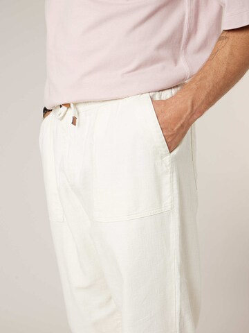 Regular Pantalon chino 'MIDSON ' Deeluxe en blanc