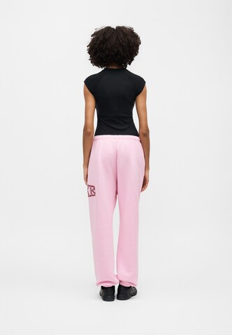 Nike Sportswear regular Παντελόνι σε ροζ
