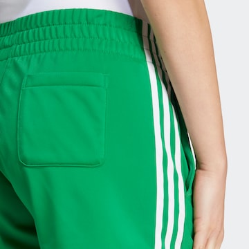 ADIDAS ORIGINALS Normální Kalhoty 'Adicolor' – zelená