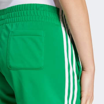 ADIDAS ORIGINALS Regular Trousers 'Adicolor' in Green