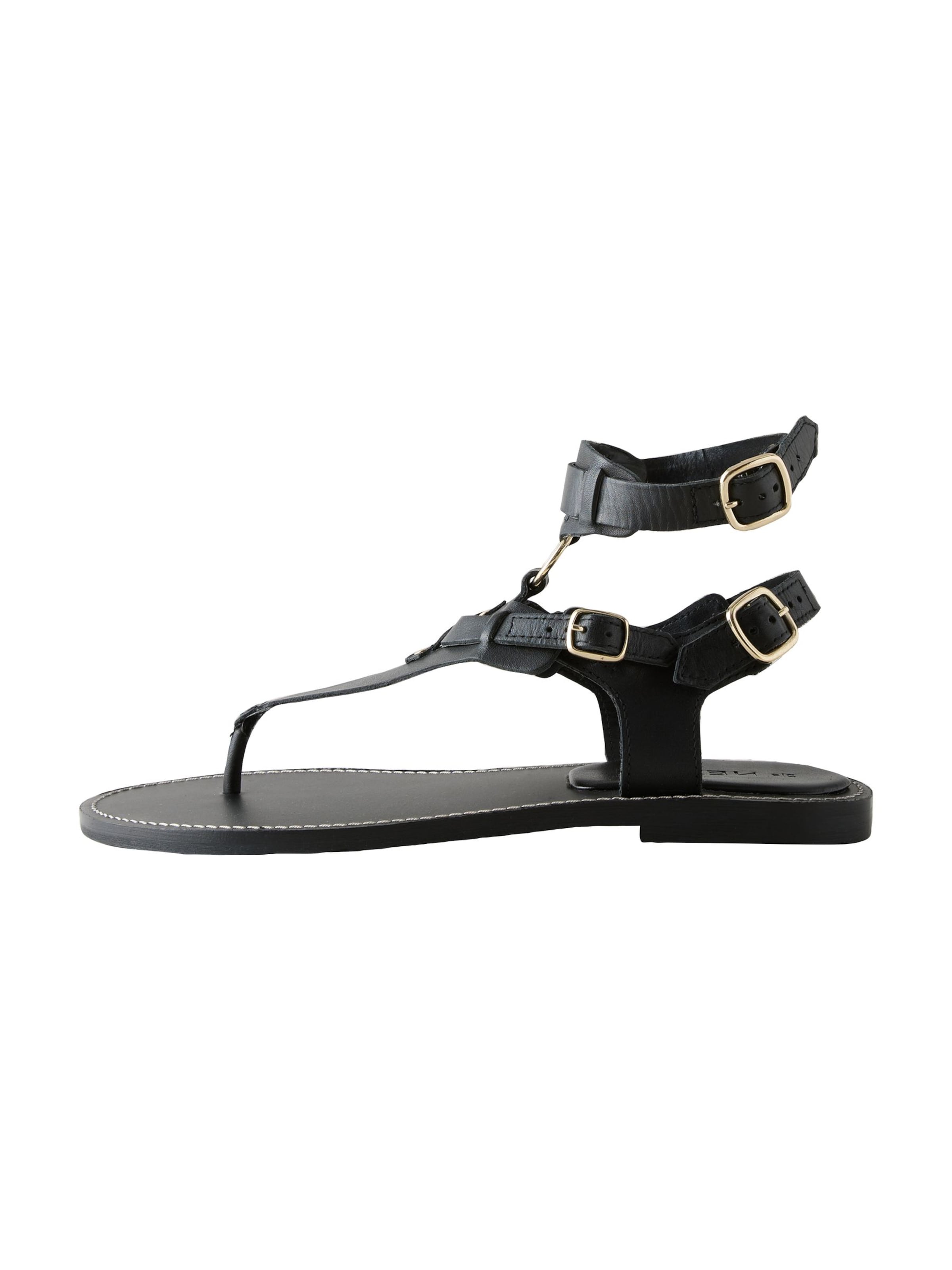 Next Zehentrenner in Schwarz: Vorderseite