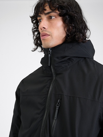 Veste outdoor 'YewbankIII' REGATTA en noir