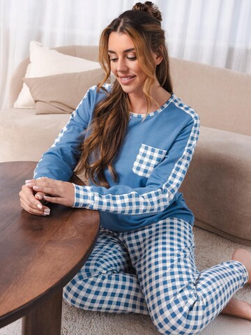 Pastunette Pajama 'Blue Cottage' in Blue: front