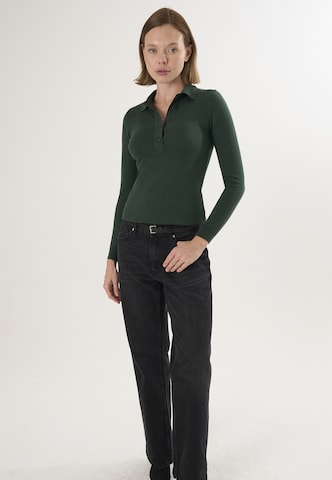 Pulover de la Felix Hardy pe verde