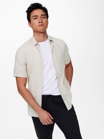 Only & Sons - Ajuste estrecho Camisa 'Caiden' en beige