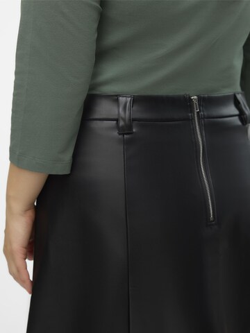 Vero Moda Curve Skirt 'Silla' in Black