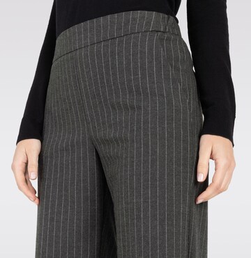 MAC Loose fit Pants in Grey