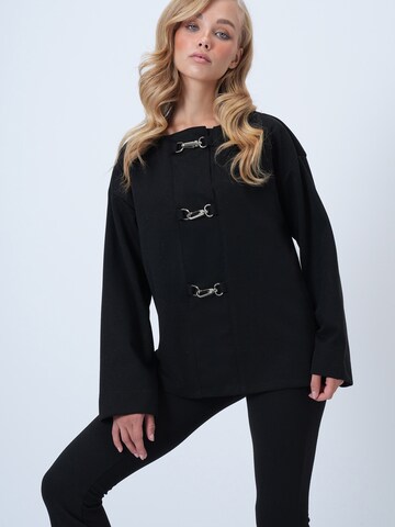 Trend Alaçatı Stili Pusero värissä musta