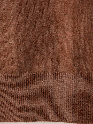 MANGO Sweter 'Festo' w kolorze brązowy