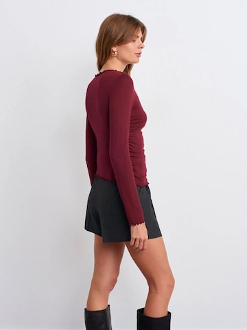 Dilvin - Blusa em vermelho
