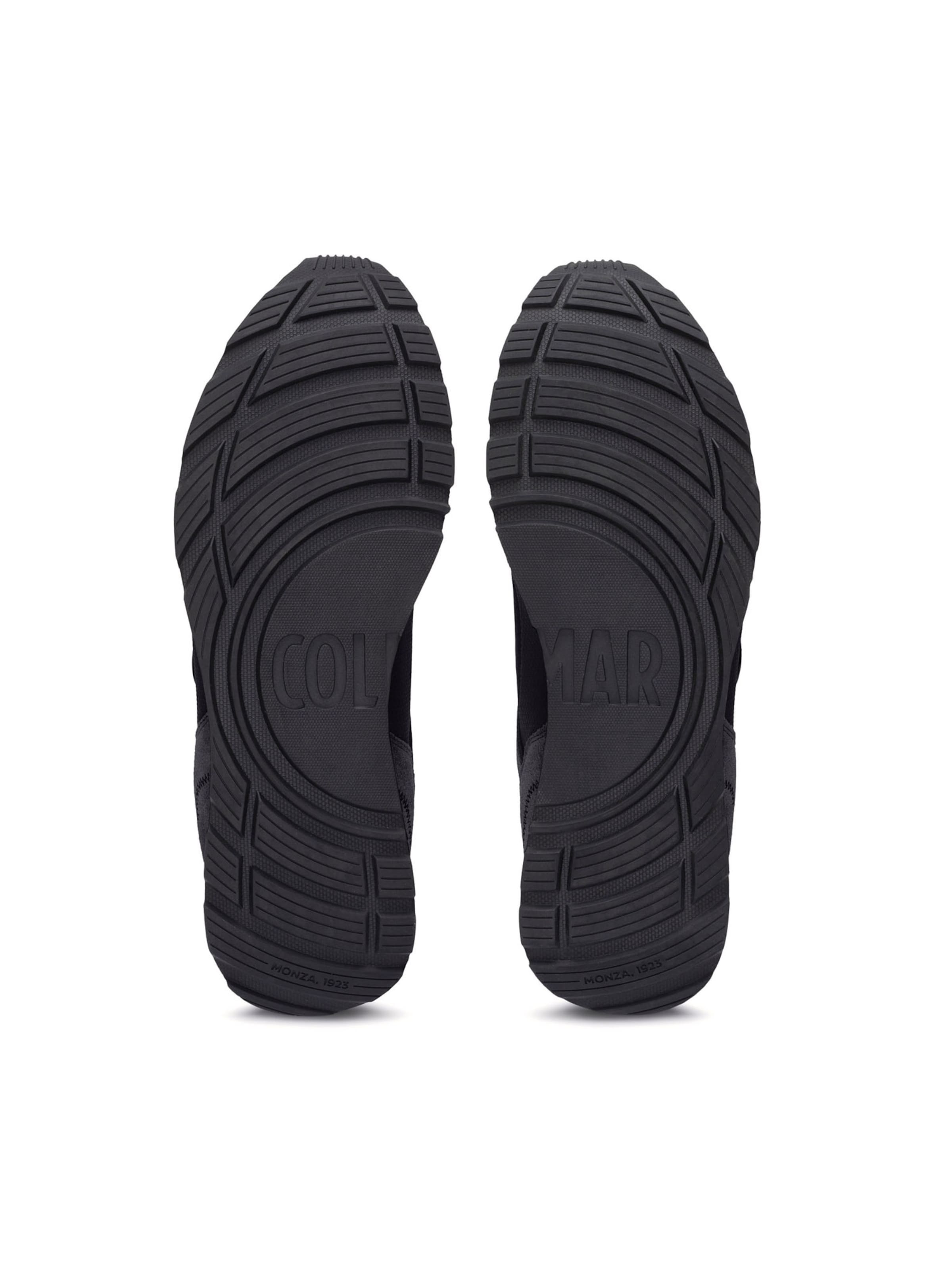Baskets basses 'Travis Sport Bold' Colmar en noir : en bas
