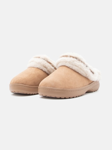Crocs Pantofle 'Unfurgtble' – hnědá