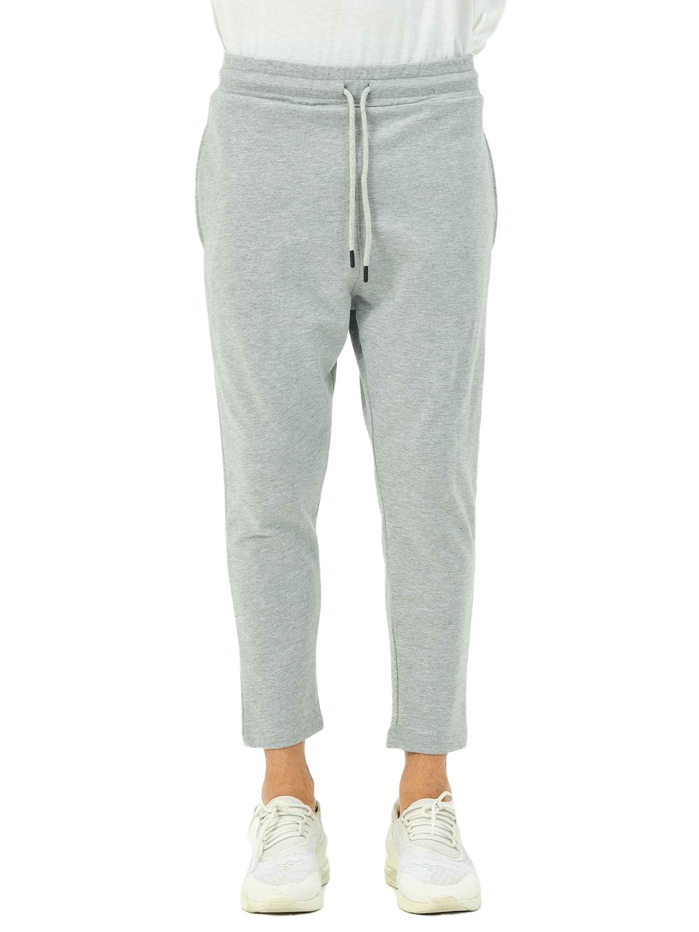 Effilé Pantalon C&City en gris : devant