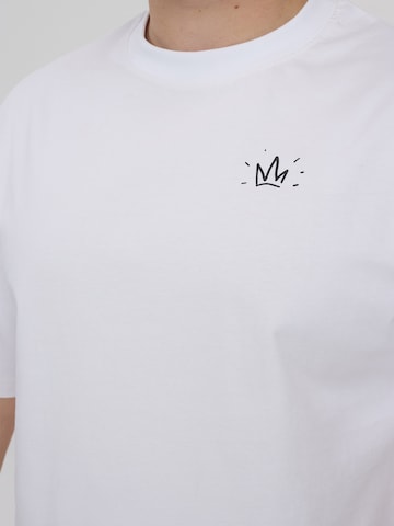 Dxnmxrk - Camiseta 'Gusbert' en blanco
