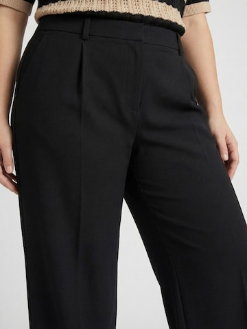 Guido Maria Kretschmer Curvy Широкий Брюки со складками 'Mara' в Черный
