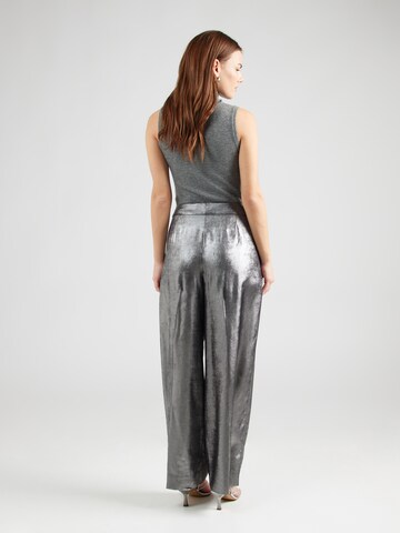 Wide leg Pantaloni con piega frontale di Banana Republic in argento