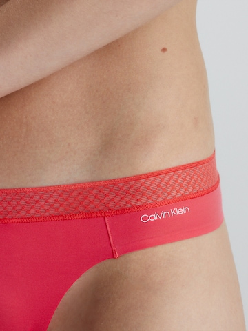 Calvin Klein Underwear Thong in Red